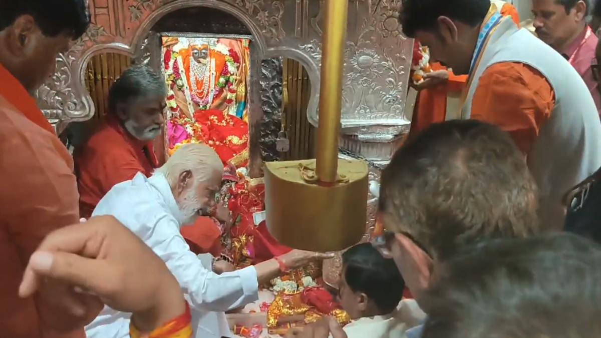 मैहर पहुंचे सीएम मोहन: मां शारदा के दर्शन कर मांगा आशीर्वाद, चुनावी सभा को करेंगे संबोधित