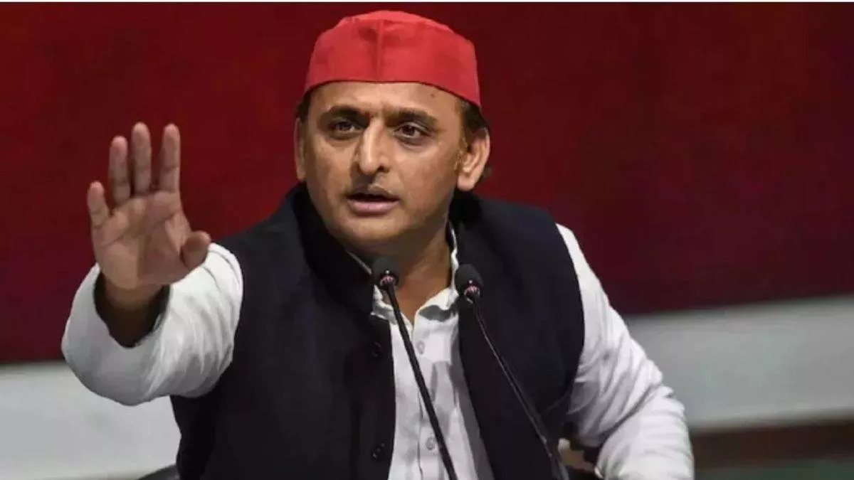 मुईद है गलती हो जाती है ? अयोध्या गैंगरेप मामले में पोस्टर वॉर, बीजेपी ने अखिलेश यादव से पूछ लिया ये सवाल…