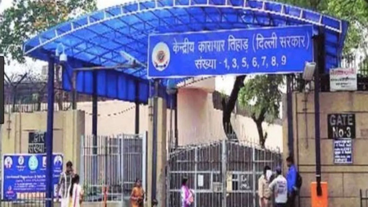 तिहाड़ में सभी कैदियों के लिए समान नियम : डीजी