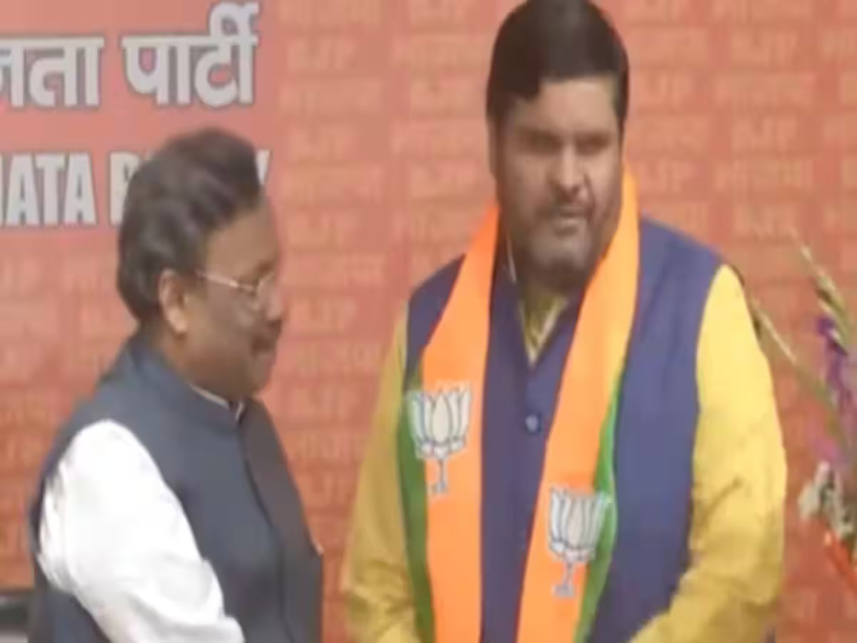 कांग्रेस प्रवक्ता गौरव वल्लभ ने थामा भाजपा का दामन     