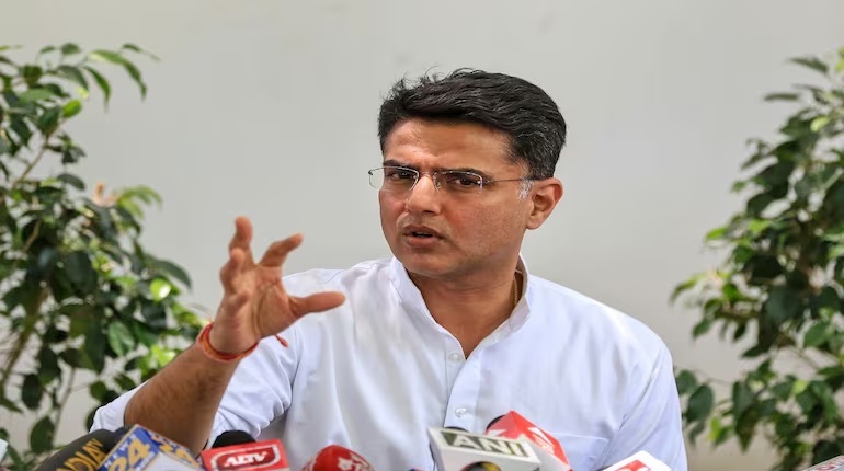 CG News: राहुल के दौरे से पहले तैयारियों का जायजा लेने पहुंच रहे सचिन पायलट…