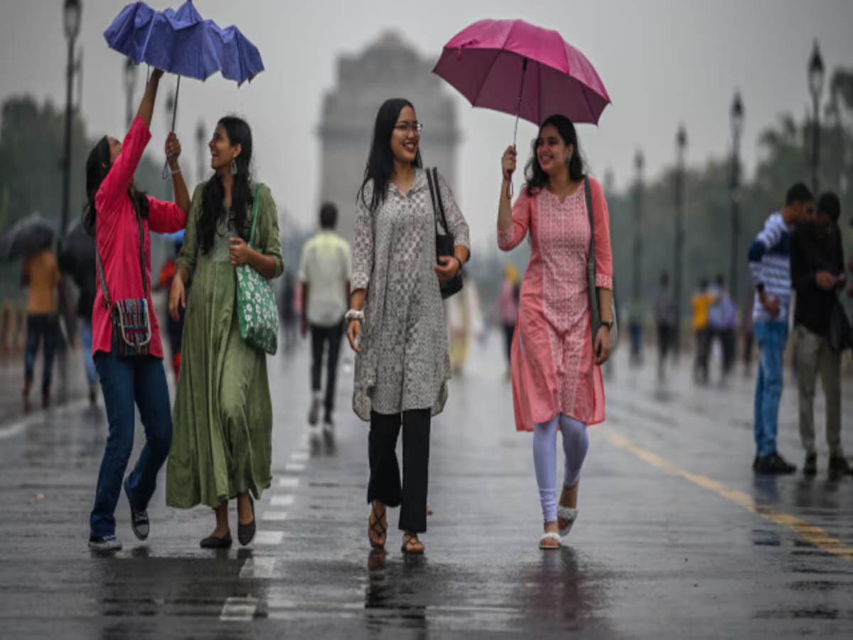 Delhi Weather Forecast: दिल्ली में तीन दिन बाद बारिश के आसार