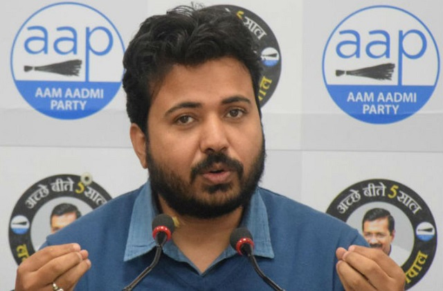 AAP नेता दुर्गेश पाठक को ED ने समन जारी किया पहुंचे ईडी दफ्तर    
