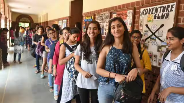 नवरात्रि के 10 दिन महिलाएं एक दिवसीय डूसू अध्यक्ष के रूप में काम करेंगी