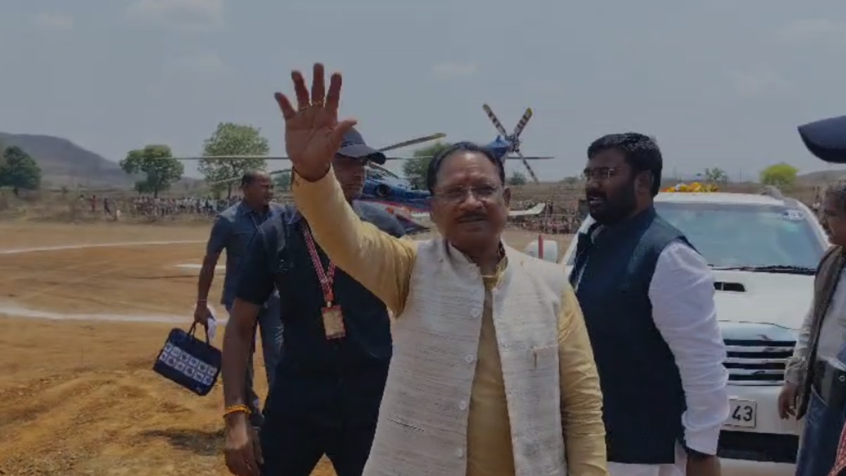 MP के दौरे पर CM Vishnu Deo Sai: मंडला में BJP प्रत्याशी के समर्थन में की जनसभा, कहा- जनता का विश्वास खो चुकी है कांग्रेस