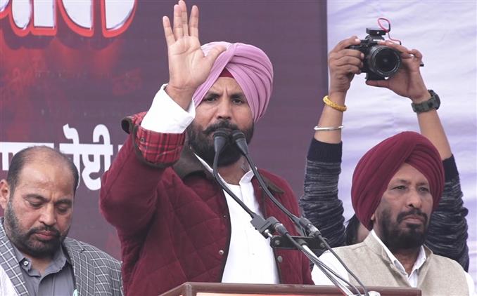 Loksabha Election 2024 : पंजाब में राजा वडिंग के नेतृत्व में कांग्रेस की पहली लिस्ट आई, 2 सांसदों समेत 6 उम्मीदवार घोषित