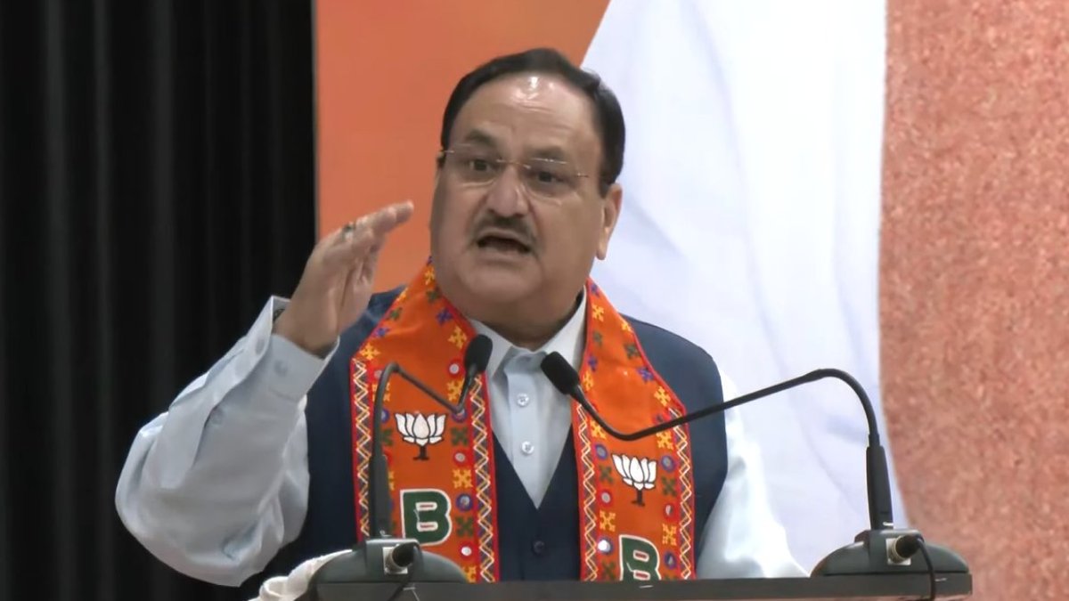 Lok Sabha Election 2024: जबलपुर में गरजे बीजेपी अध्यक्ष JP Nadda, कांग्रेस को बताया मां-बेटे की पार्टी, कहा- राहुल-सोनिया बेल पर बाकी जेल में, पढ़े भाषण की अन्य बड़ी बातें…