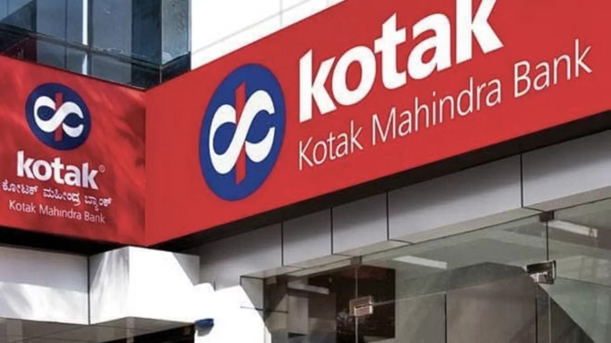 Kotak Mahindra Bank: कोटक महिंद्रा बैंक के खिलाफ RBI की बड़ी कार्रवाई, नए  क्रेडिट कार्ड्स जारी करने और ऑनलाइन कस्टमर बनाने पर लगाई रोक
