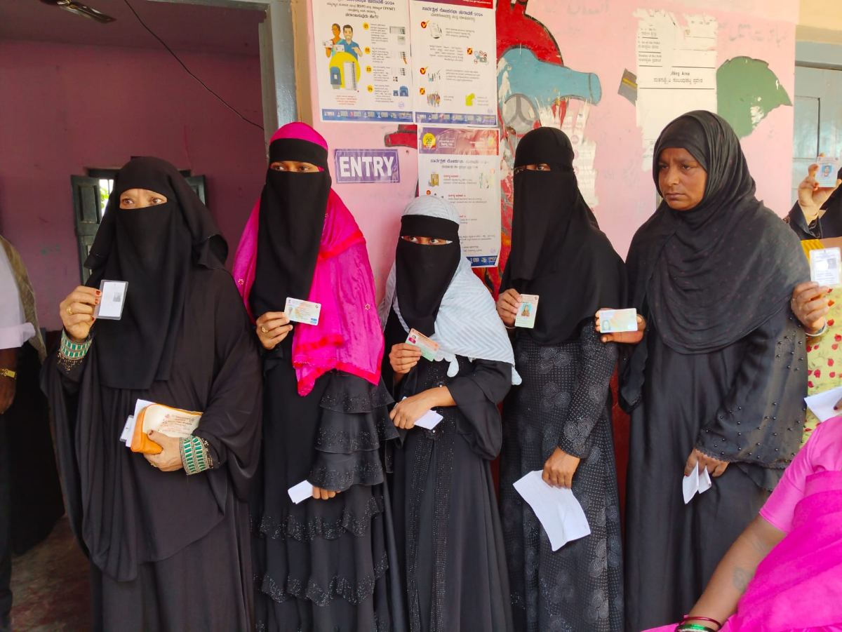 Lok Sabha Election Phase 2 Voting: सुबह 11 बजे तक 25 फीसदी मतदान, त्रिपुरा में सबसे ज्यादा तो महाराष्ट्र में सबसे कम हुई वोटिंग, जानें 13 राज्यों का हाल