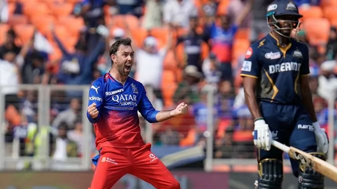 IPL 2024: गुजरात के खिलाफ मैक्सवेल का शानदार कमबैक, अनिश्चितकालीन ब्रेक से लौटते ही चटकाया विकेट, इस धाकड़ खिलाड़ी को भेजा पवेलियन