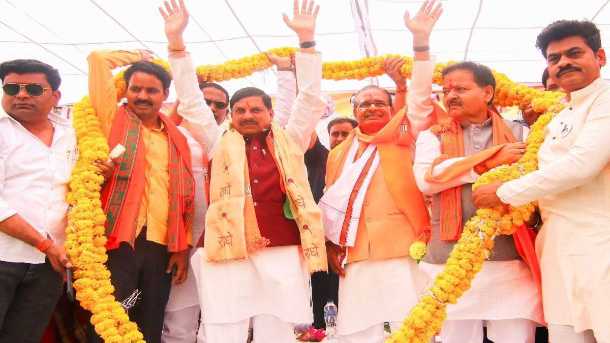 CM Mohan Visit Raisen: मुख्यमंत्री ने BJP प्रत्याशी Shivraj Singh के समर्थन में की जनसभा, भारी मतों से जिताने की अपील