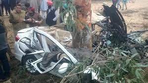 Punjab News : तेज रफ्तार कार पेड़ से टकराई, 4 की मौत