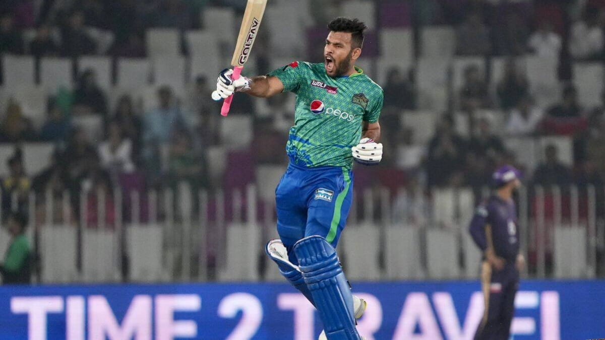 PAK के विस्फोटक बल्लेबाज पर लगा 5 साल का बैन, T20 WC से पहले क्यों मिली इतनी बड़ी सजा?