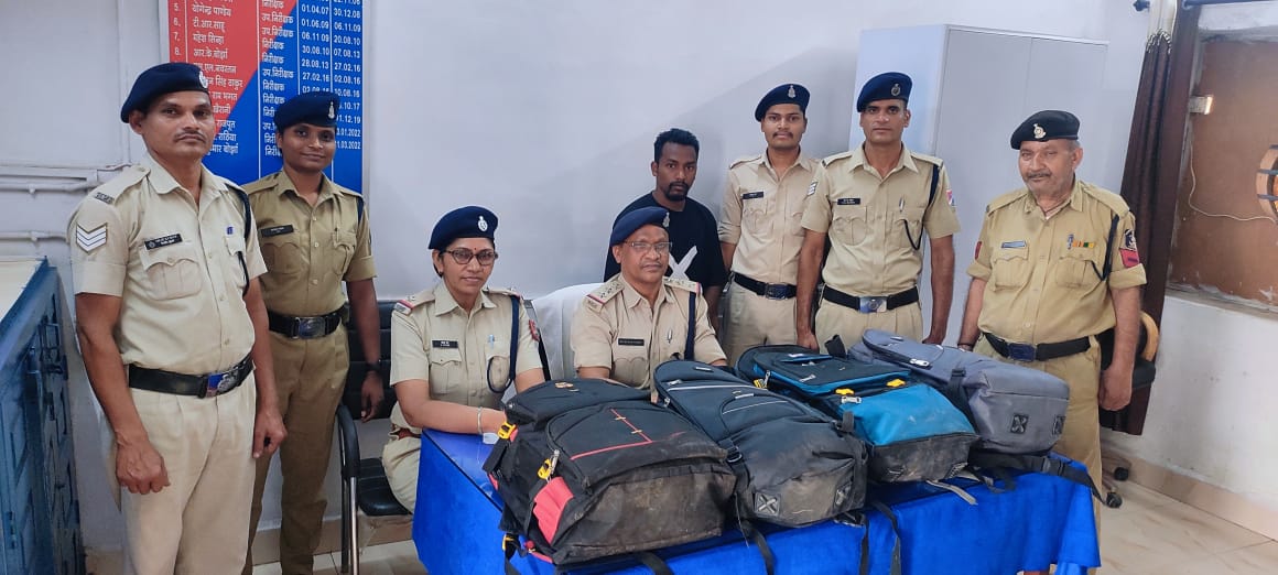 RPF Latest News: आईजी की फटकार का बड़ा असर, RPF को अब रोज मिलने लगा गांजा… GRP के संयुक्त कार्रवाई में 7.8 लाख का गांजा जब्त