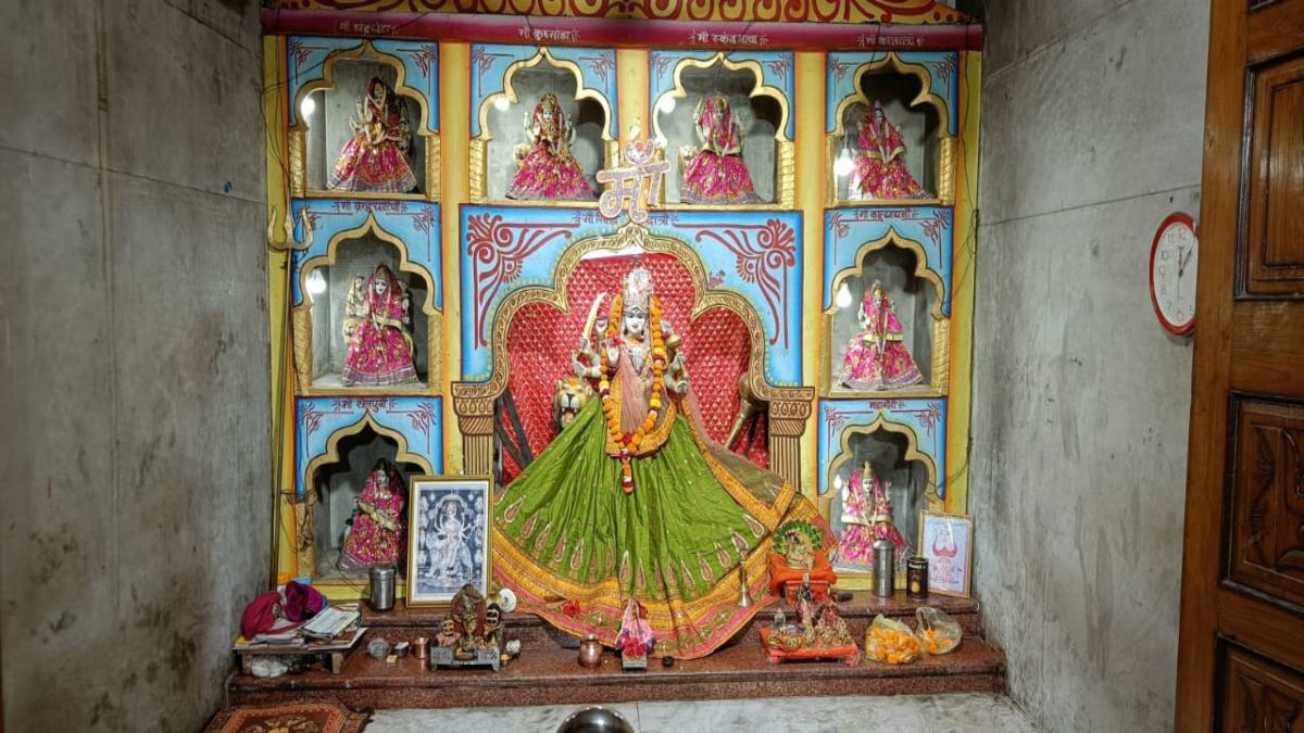 कल से चैत्र नवरात्रि की शुरुआत: पंचामृत से होगा अभिषेक, माता का किया जाएगा सोलह श्रृंगार