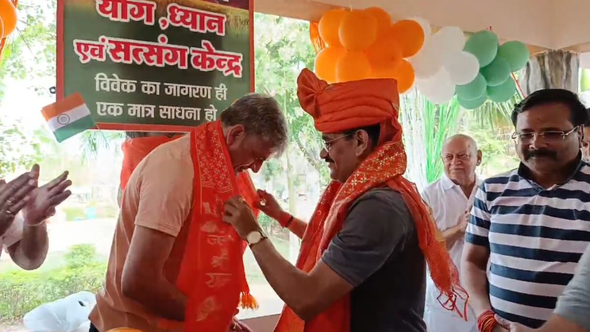 डॉक्टर, सामाजिक कार्यकर्ता समेत 200 लोगों ने ज्वाइन की भाजपा, मॉर्निंग वॉक के दौरान प्रदेश अध्यक्ष ने दिलाई सदस्यता
