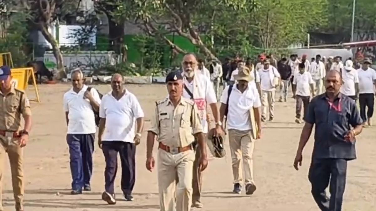 भोजशाला में ASI सर्वे का 20वां दिन: गर्भ गृह में फोटोग्राफी वीडियोग्राफी की गई, साइट से हटाई गई मिट्टी