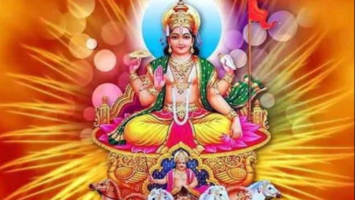 Surya Gochar 2024 : आज सूर्य देव करेंगें इन राशियों में प्रवेश, जाने किसे मिलेगा रुका हुआ धन और किसका होगा भाग्योदय…