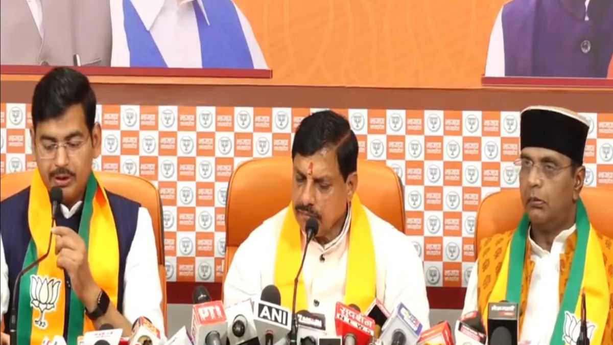 कांग्रेस घोषणा पत्र पर CM मोहन का बड़ा बयानः बोले- हम किसी एक वर्ग के नहीं हो सकते, मनमोहन ने कहा था- देश के सभी संसाधनों पर मुसलमानों का हक है, यह निंदनीय