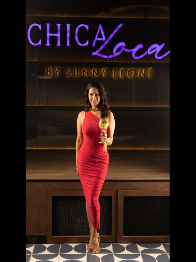 सनी लियोनी ने इस शहर में खोला रेस्टोरेंट