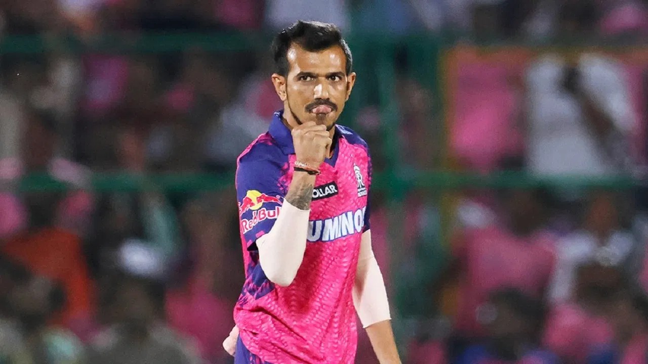 IPL 2024, PBKS vs RR: पंजाब के खिलाफ 3 विकेट लेते ही आईपीएल में बड़ा कीर्तिमान रच देंगे युजवेंद्र चहल, बन सकते ऐसा करने वाले पहले गेंदबाज