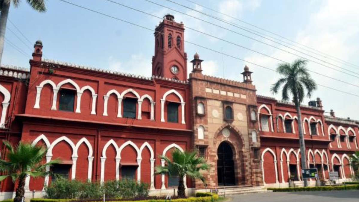 नईमा खातून बनी अलीगढ़ मुस्लिम यूनिवर्सिटी की पहली महिला कुलपति…