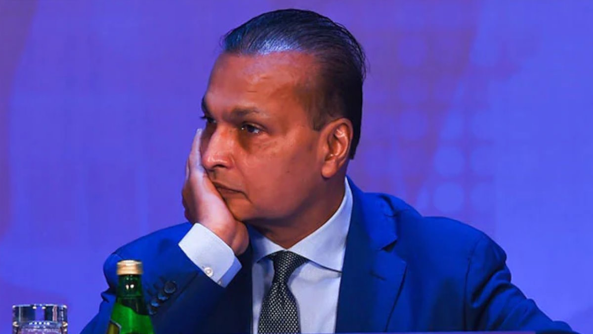 BIG BREAKING: कर्ज में डूबे अनिल अंबानी को लगा जोर का झटका, सुप्रीम कोर्ट के इस फैसले से 20% तक लुढ़का शेयर