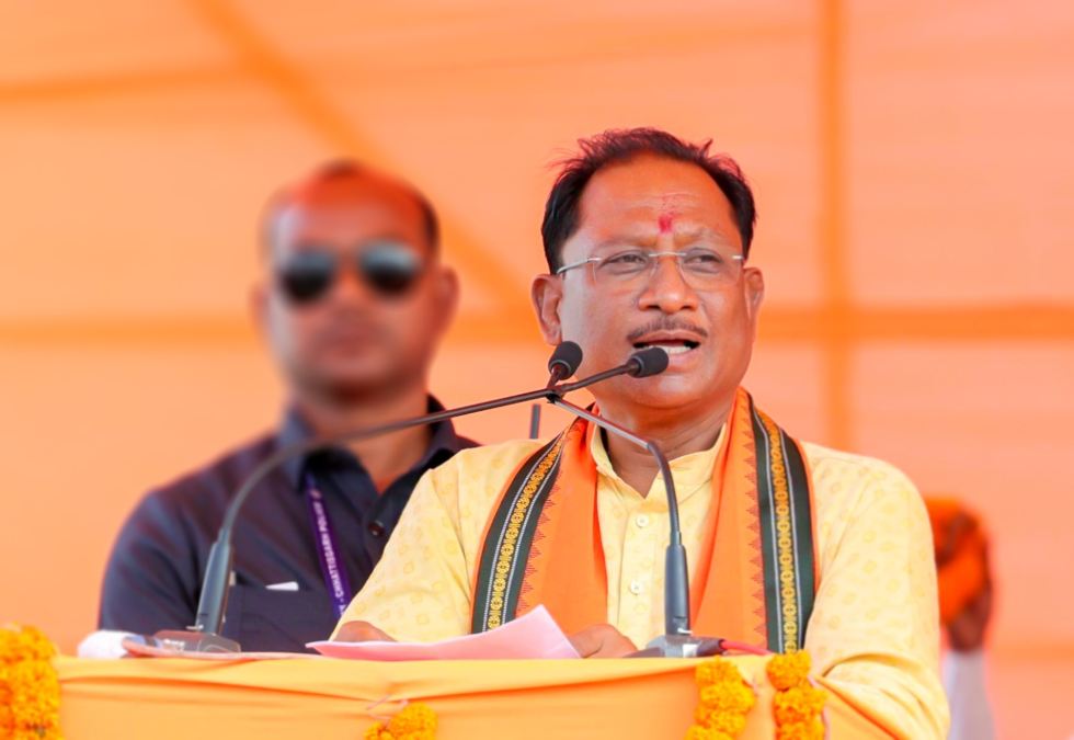 CM साय ने एक दिन में तीन लोकसभाओं में ली जनसभाएं, कहा- कांग्रेस ने छत्तीसगढ़ को लूट कर कंगाल बना दिया