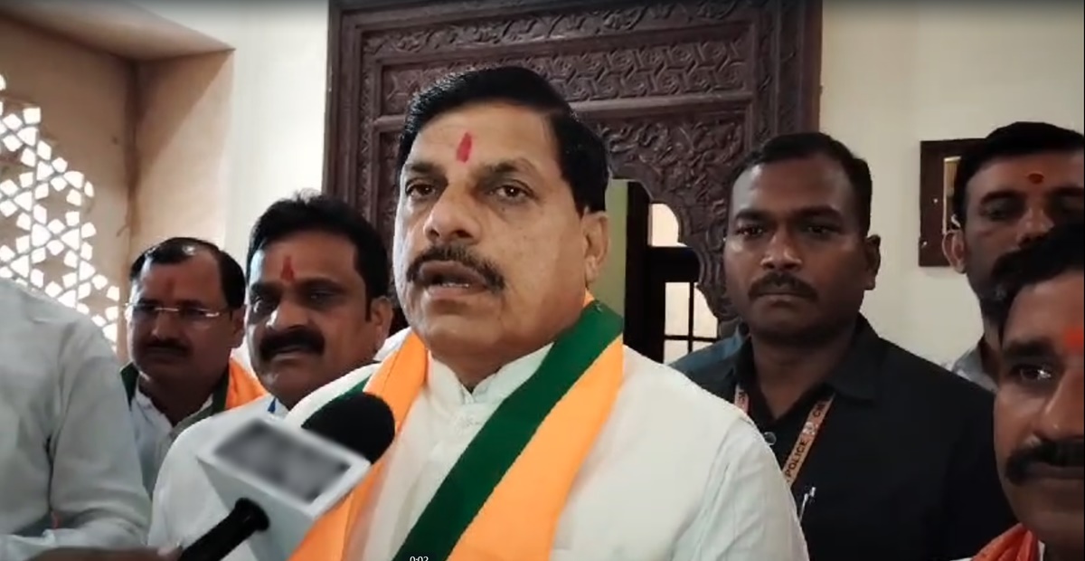 Lok Sabha elections 2024: CM मोहन पहुंचे खजुराहो, मतदाताओं से बोले- कोई लोभ लालच, या दबाव बनाए तो हम आपके साथ