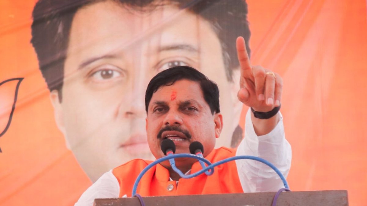 PCC चीफ के बयान पर सीएम मोहन का पलटवार: कहा- जो अपने पक्ष के प्रत्याशी को बचा नहीं पाए, वो अब दूसरों पर कीचड़ उछाल रहे