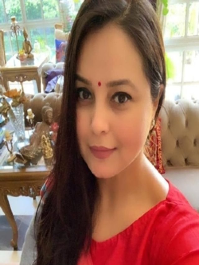 लालू की बेटी लड़ेगी लोकसभा चुनाव: MBBS कर चुकी रोहणी आचार्य सिंगापूर से लौटी बिहार