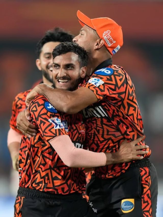 T20 में सबसे ज्यादा बार 250+ स्कोर बनाने वाली 5 टीमें, किस नंबर पर पहुंची SRH?