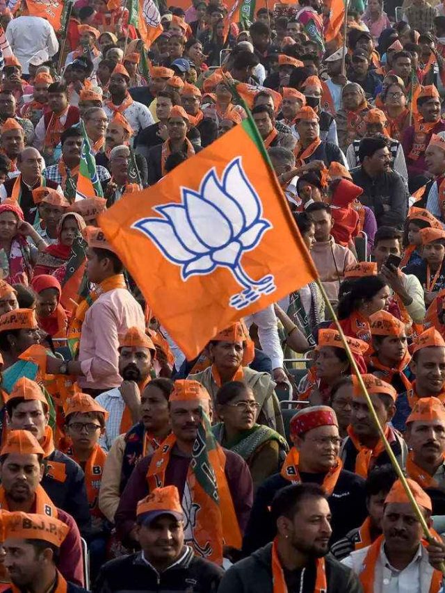 Election 2024: 2014 से 11 CM समेत इतने कांग्रेस नेताओं ने थामा BJP का दामन