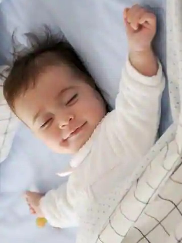 अपनी उम्र के हिसाब से लेनी चाहिए इतनी नींद …