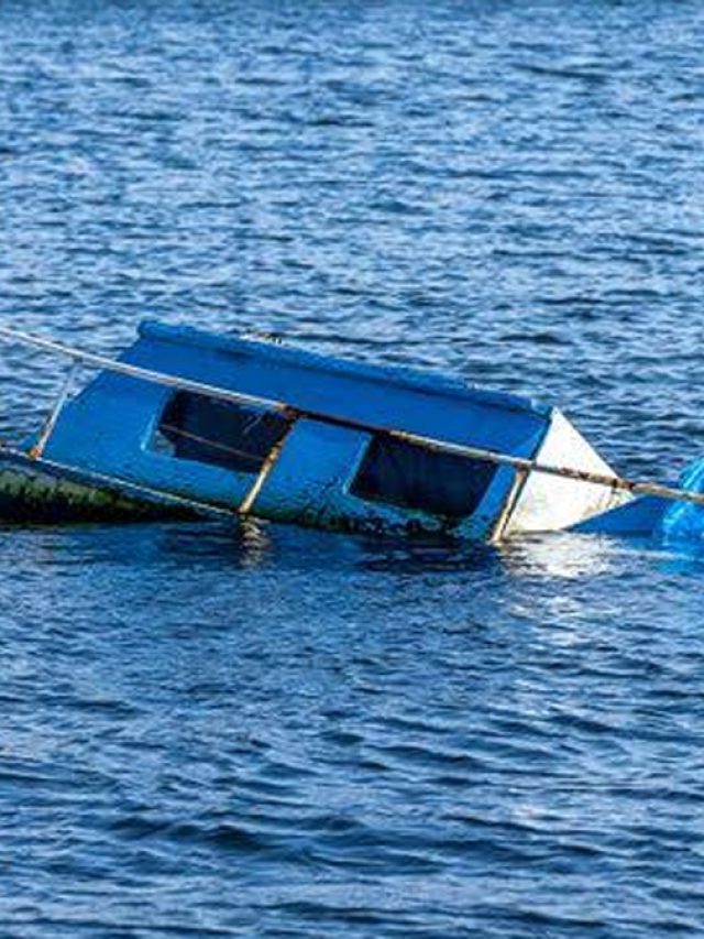 जम्मू कश्मीर में बड़ा हादसा, स्कूली बच्चों से भरी नाव झेलम नदी में पलटी