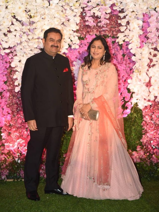 हाईस्‍कूल पास थे गौतम अडानी, क्‍वाल‍िफाइड डॉक्‍टर थीं पत्नि, जानिये शादी की ये दिलचस्‍प कहानी…
