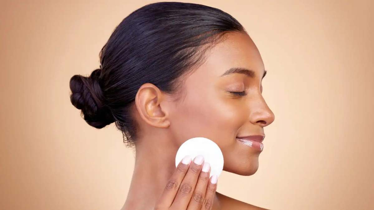 गर्मी में सांवली त्‍वचा की ऐसे करें देखभाल, अपनाएं ये आसान स्किन केयर रूटीन