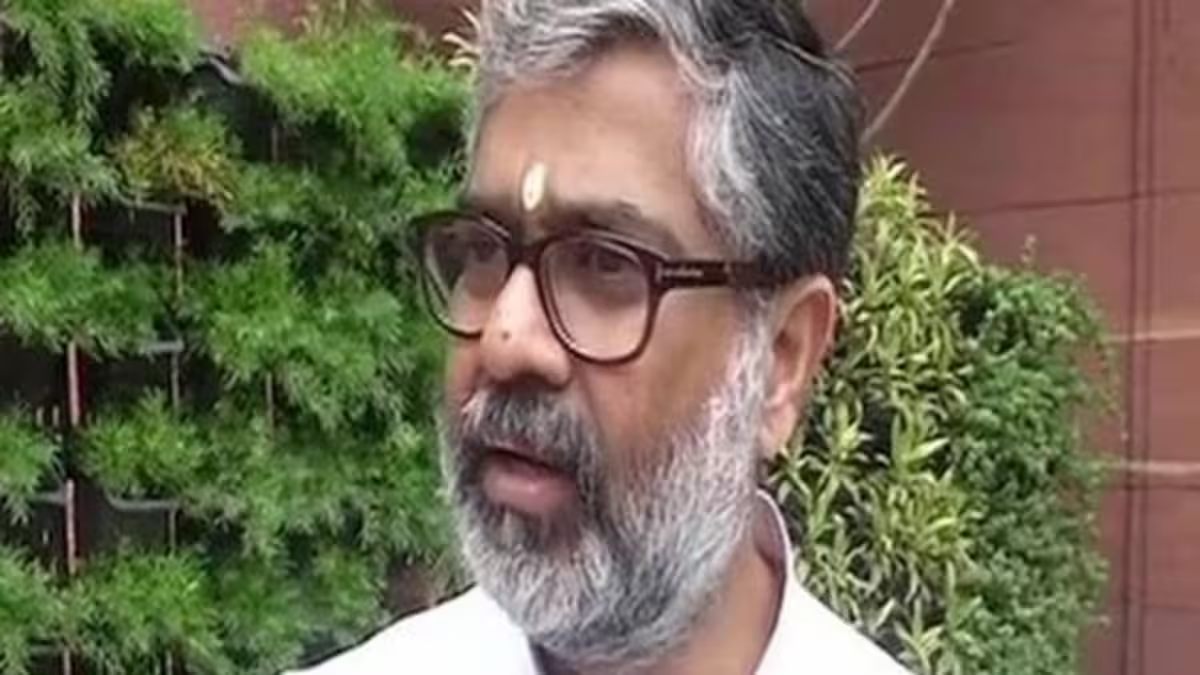 Lok Sabha Election: बलिया में पूर्व PM चंद्रशेखर के बेटे को BJP ने बनाया प्रत्याशी, सपा छोड़ हुए थे भाजपा में शामिल