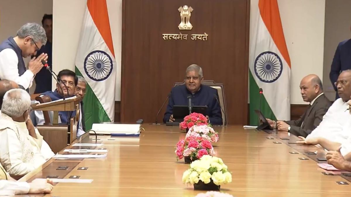Odisha News : अश्विनी वैष्णव ने ओडिशा से दूसरी बार राज्यसभा सदस्य के रूप में ली शपथ