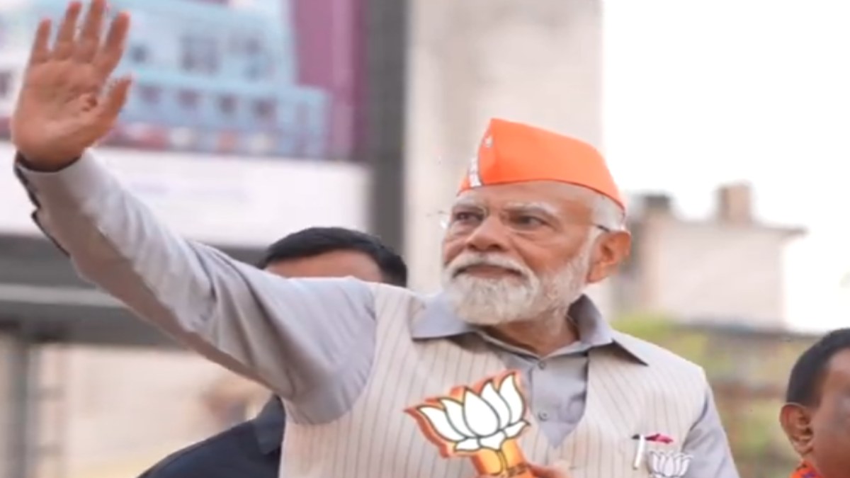 PM मोदी का मेगा रोड शो: 60 से ज्यादा अधिकारी पीएम की सुरक्षा में रहेंगे तैनात, घर-घर जाकर बांटे गए पीले चावल और निमंत्रण पत्र