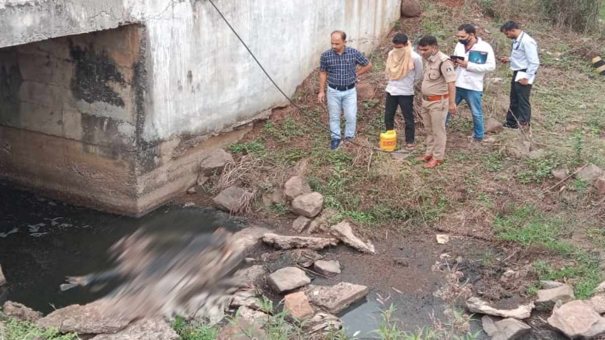 CG News : नाले के पास मिली युवक की सड़ी-गली लाश, मृतक की शिनाख्त में जुटी पुलिस