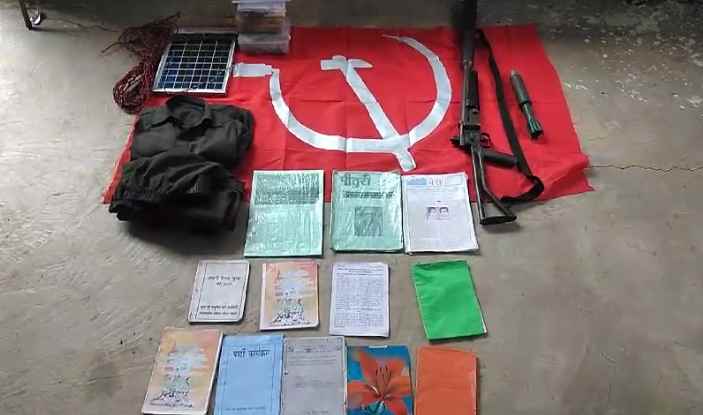 CG NEWS : पुलिस-नक्सलियों के बीच मुठभेड़, ग्रेनाइट लांचर और भारी मात्रा में नक्सल सामग्री जब्त, घटना स्थल पर खून के धब्बे, सर्चिंग जारी