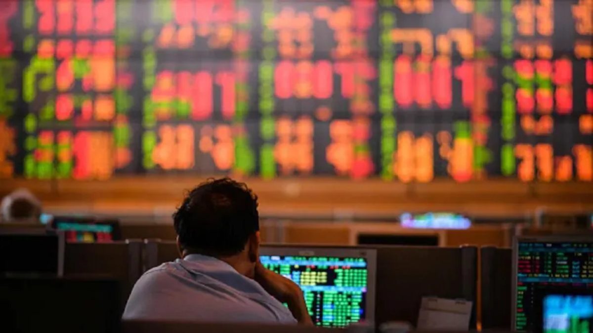 बाजार में आई गिरावट से दहशत में है निवेशक, जानिए Sensex और Nifty के Top Gainer और Top Loser?