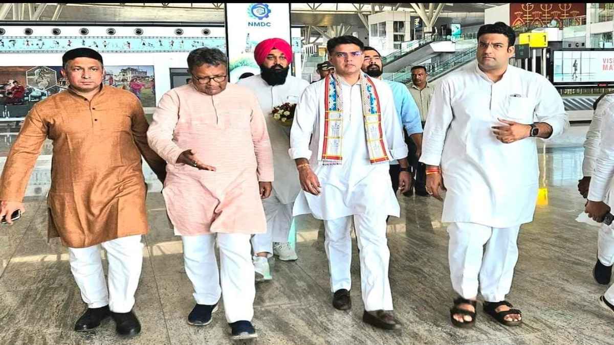 प्रियंका गांधी के दौरे से पहले छत्तीसगढ़ पहुंचे प्रदेश प्रभारी पायलट, कहा- पहले चरण में कांग्रेस के पक्ष में पड़े वोट, ये चुनाव बदलाव का है