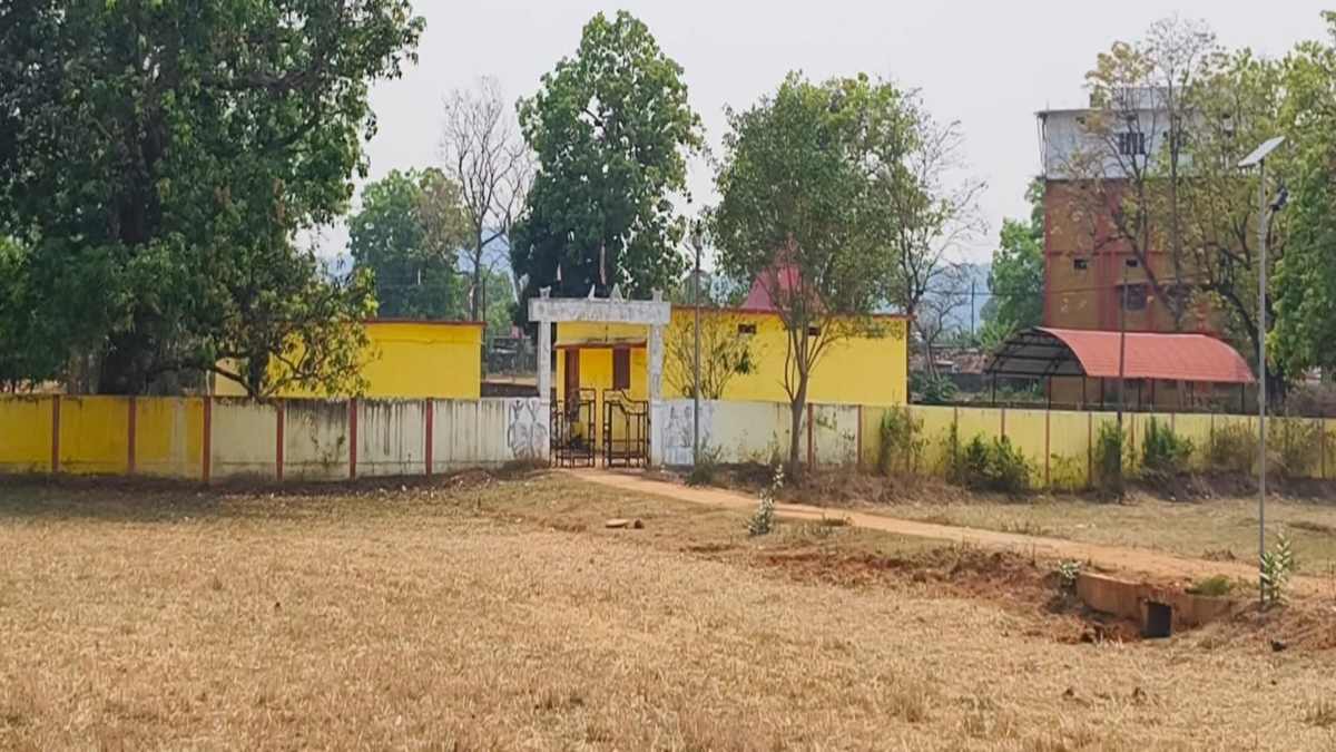 अनोखी पंरपराः डाटा युग में आज भी वित्तीय लेखा-जोखा का निरीक्षण करने तहसील दफ्तर पहुंचते हैं देव!