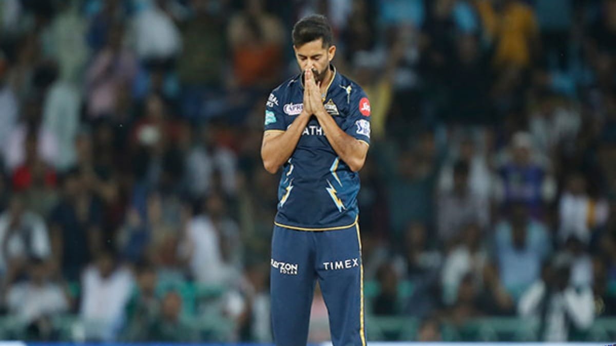 IPL हिस्ट्री में सबसे ज्यादा रन लुटाने वाले 10 गेंदबाज, मोहित शर्मा के नाम दर्ज हुआ शर्मनाक रिकॉर्ड …