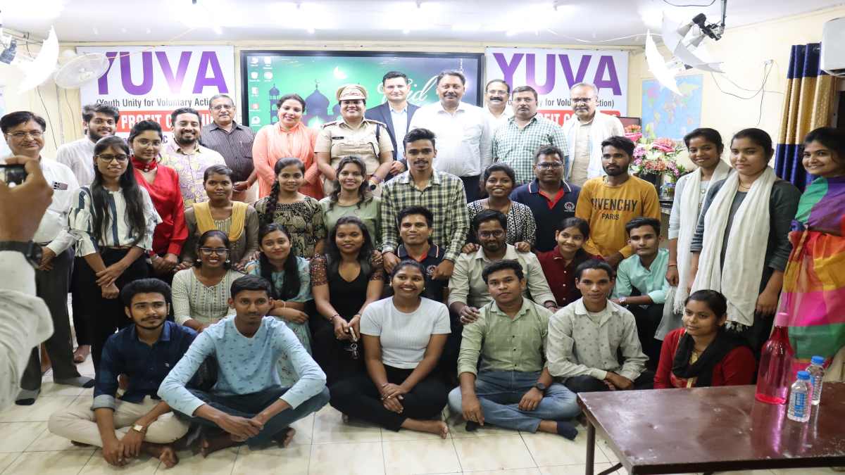 युवा संस्था ने किया “ईद मिलन” समारोह का आयोजन, मुस्लिम समुदाय के साथ ही अन्य धर्म-मजहब के लोग भी हुए शामिल