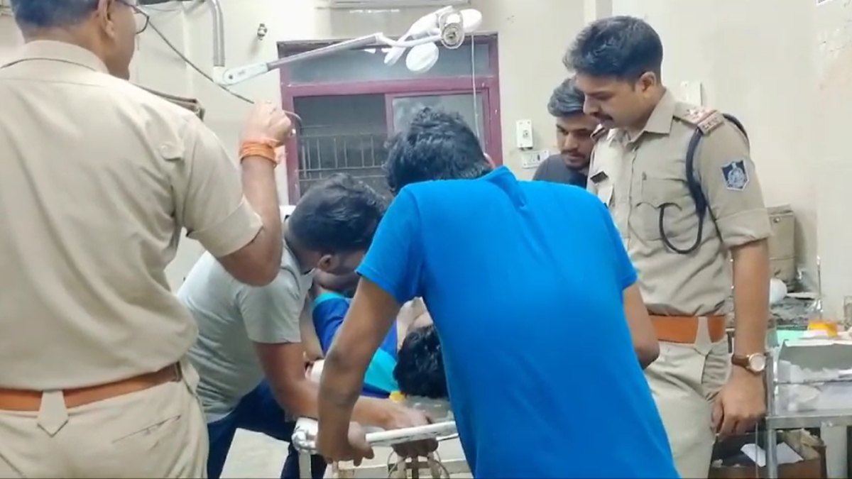 बड़ी खबरः गोली मारकर पेट्रोल पंप कर्मचारी से लूट, बाइक सवार लुटेरों ने वारदात के पहले फेंका था मिर्ची पाउडर