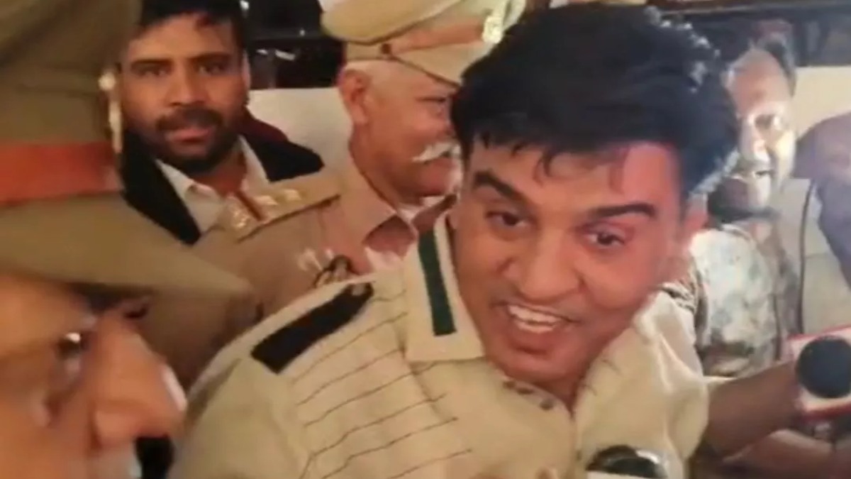 ‘मेरा एनकाउंटर करना चाहते हैं…’ मीडिया को देख चिल्लाने लगे सपा विधायक इरफान सोलंकी, Video Viral