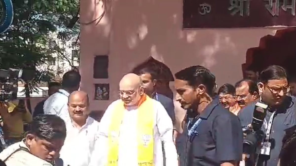 छिंदवाड़ा में अमित शाह: सुबह राम मंदिर में की पूजा-अर्चना, देश में खुशहाली की कामना की
